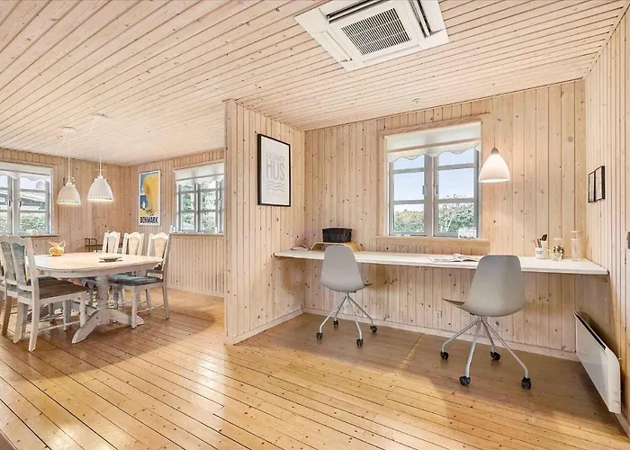 Lovely On The At Torreso 펜션 *